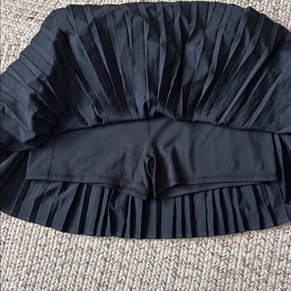 Fabletics Black Mini Pleated Skirt - Picture 3 of 4